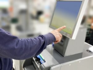 クレジットカード決済を受け入れるための機器やPOSシステム